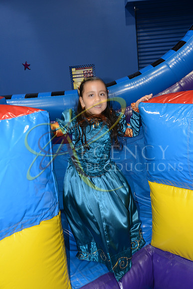 J12_6388