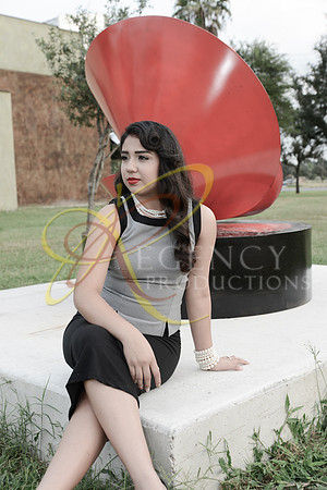 J12_7867