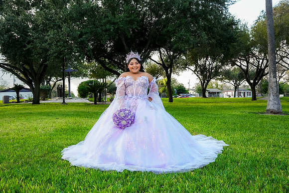 AYLEEN-22